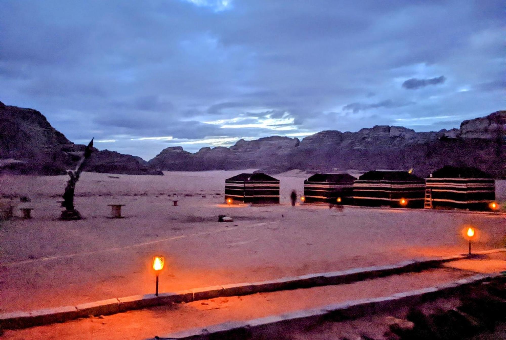 Wadi Rum Galaxy Camp Exterior photo
